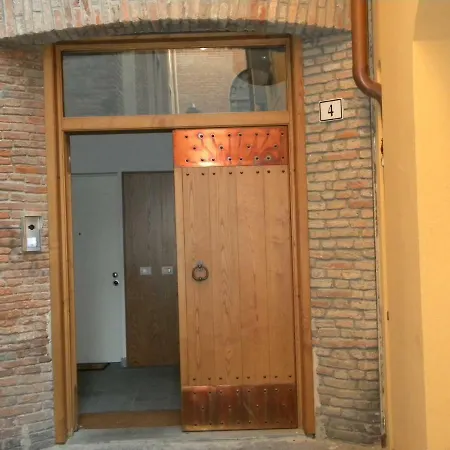 Apartman House Tubertini *