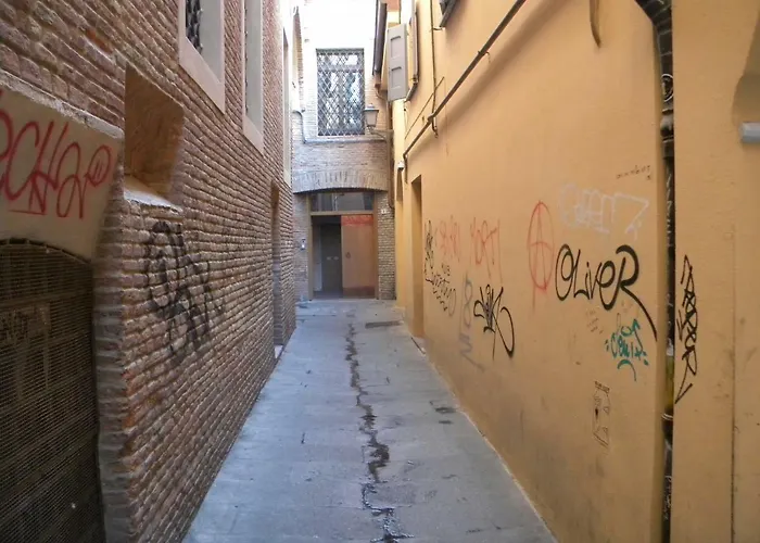 House Tubertini Апартаменты Болонья