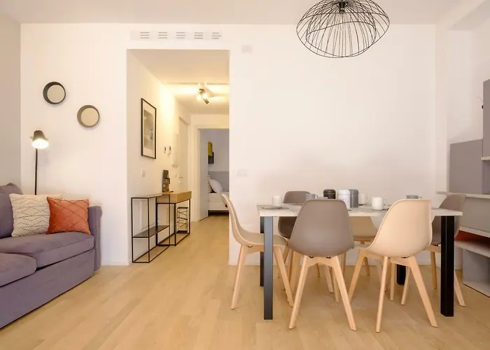 Bologna City Apartment Tubertini * بولونيا
