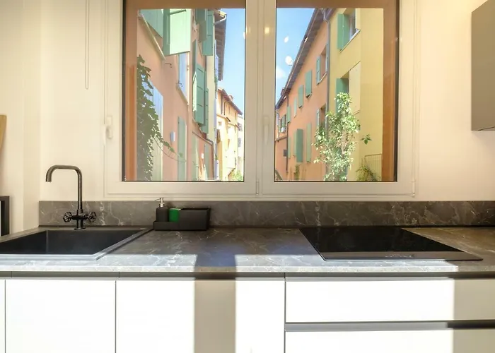 Апартаменты House Tubertini Болонья