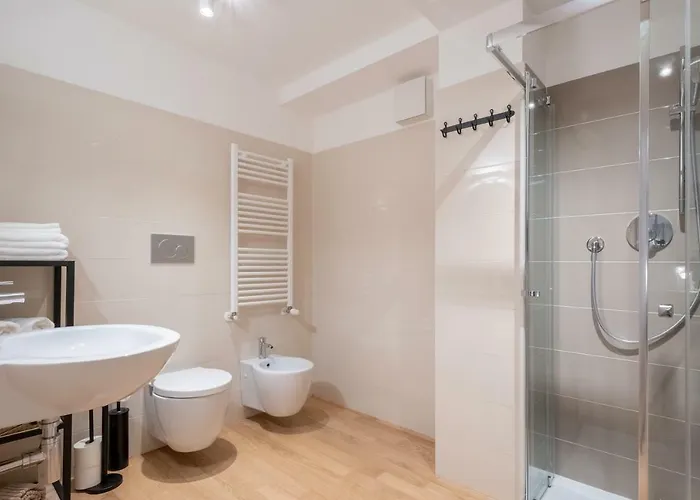Bologna City Apartment Tubertini بولونيا