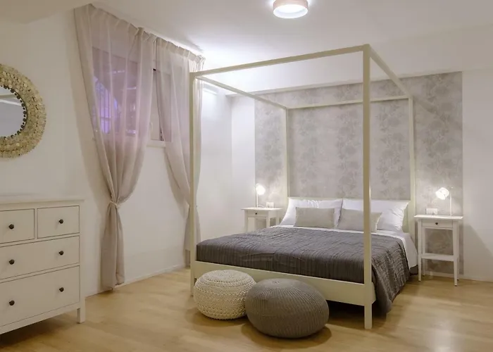 House Tubertini Болонья